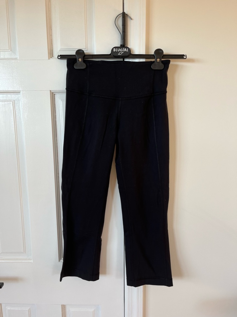 Lululemon Women's Cropped Yoga Pants